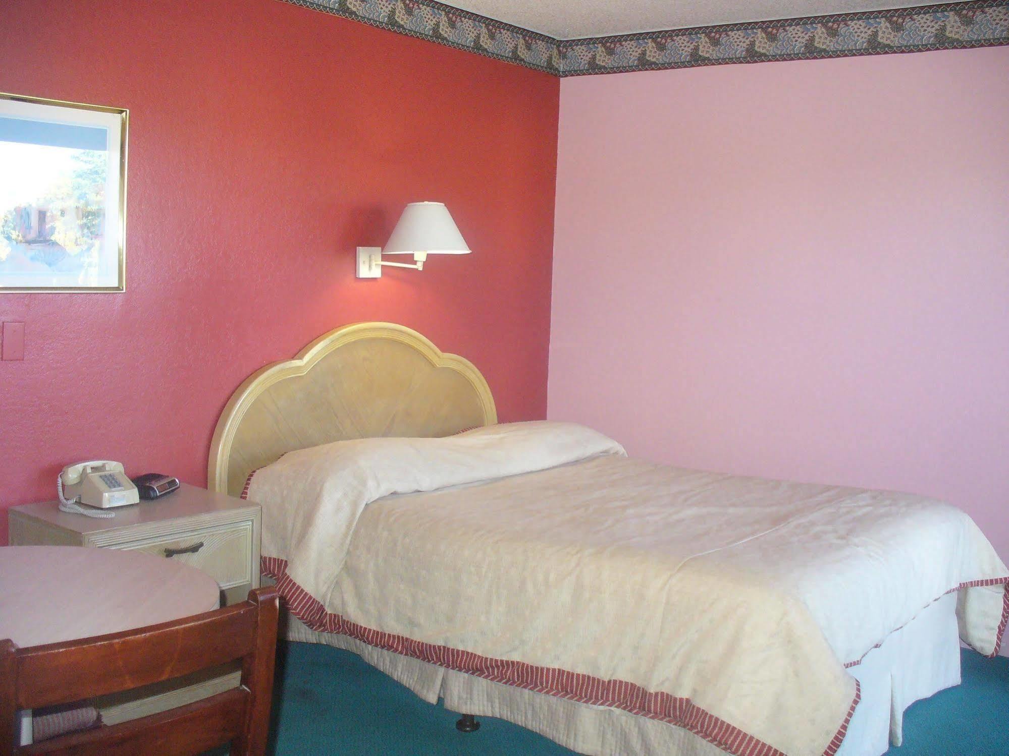 Western States Inn - San Miguel San Miguel (San Luis Obispo County) Quarto foto